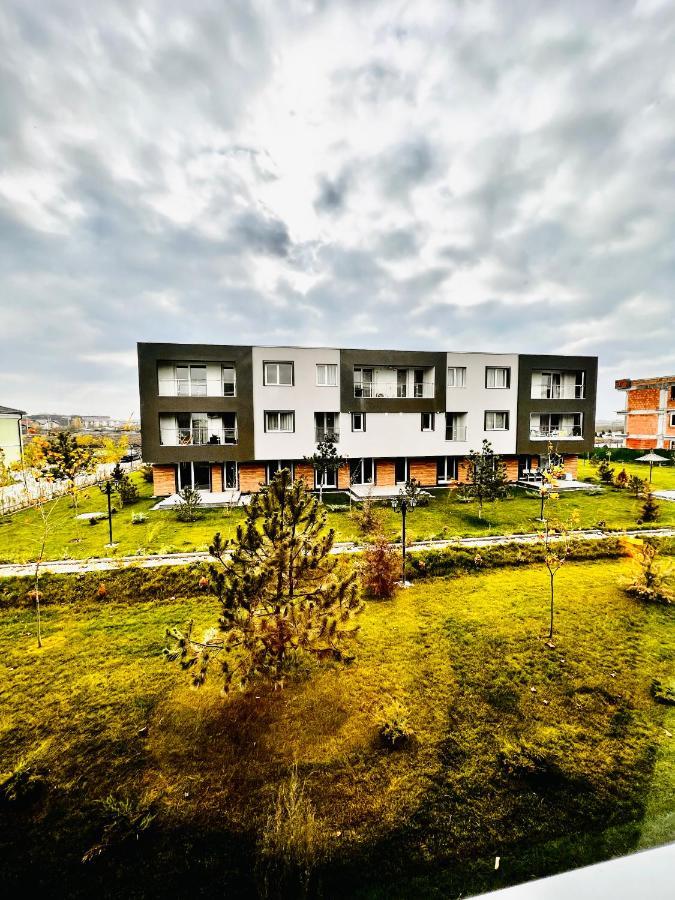 Libertatii Gardens Residences Apartment *