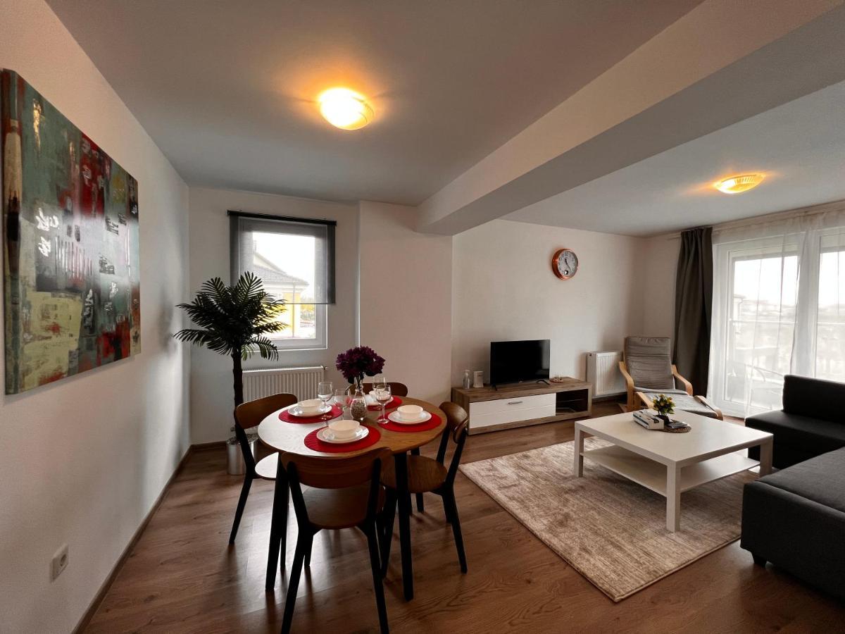 Libertatii Gardens Residences Apartment *